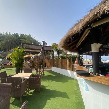 Modern Ground Floor Apartment , A Few Steps From The Beach โมกัน ภายนอก รูปภาพ