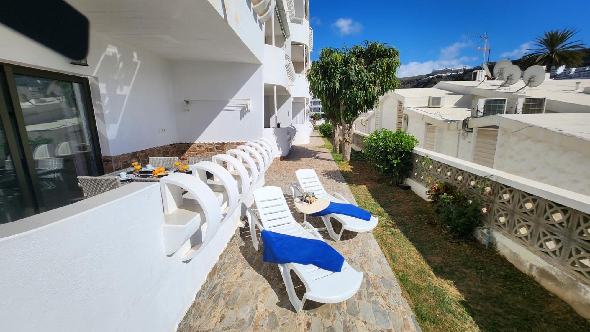 Modern Ground Floor Apartment , A Few Steps From The Beach โมกัน ภายนอก รูปภาพ
