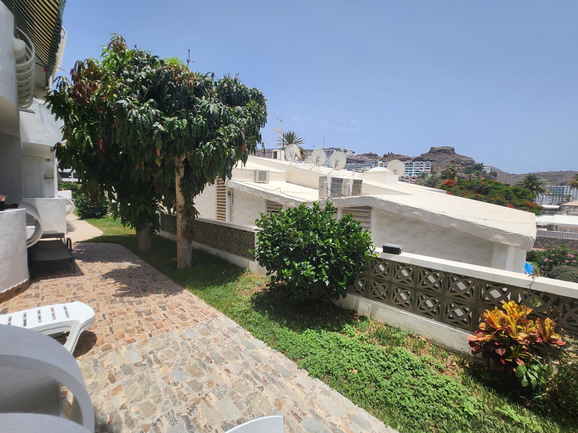 Modern Ground Floor Apartment , A Few Steps From The Beach โมกัน ภายนอก รูปภาพ